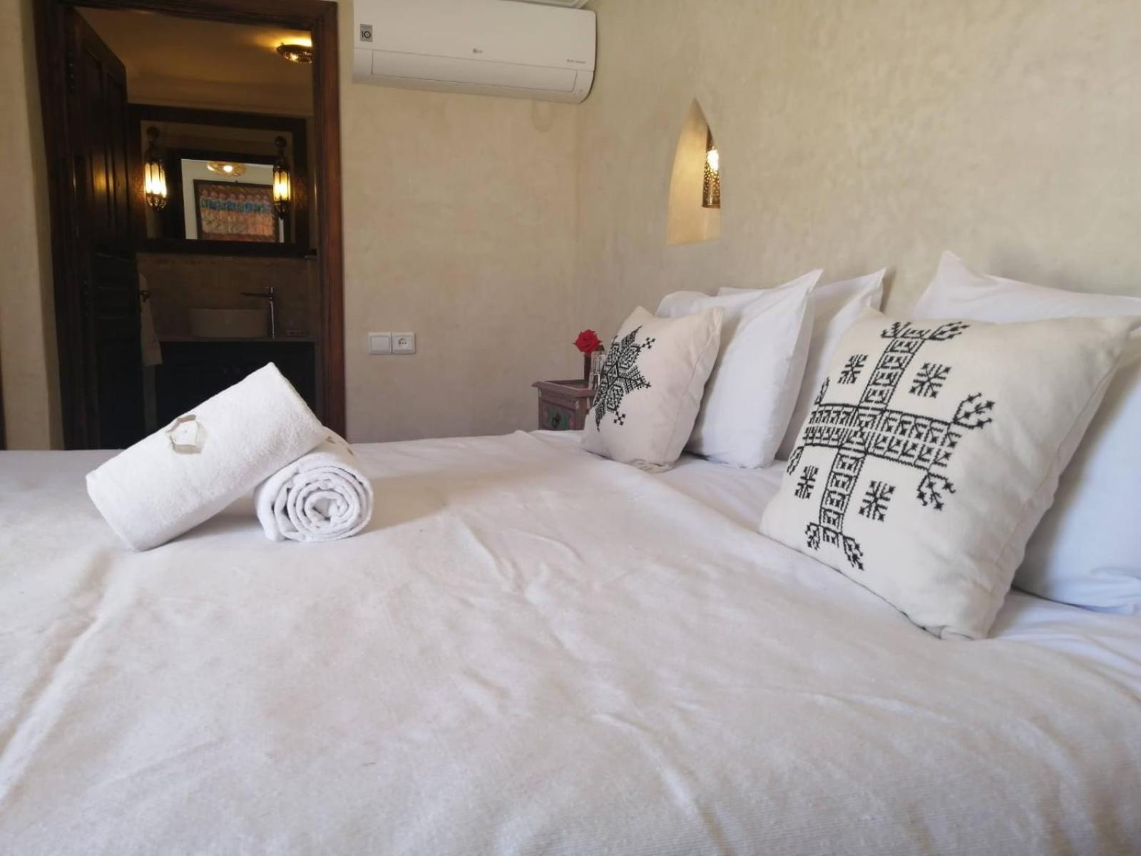 Riad Dalla Santa Marrakesh Buitenkant foto